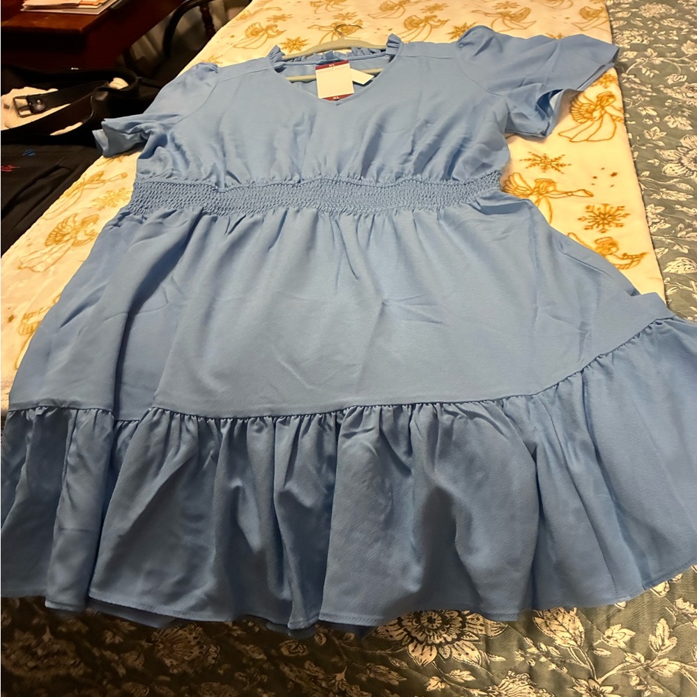 Draper James Ladies Double Tiered V- Neck Mini Dress - Picture 5 of 11